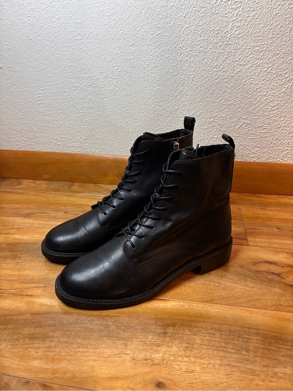 Sam Edelman Women’s Nina Combat Boots, heeled, lace up, black- size 7.5